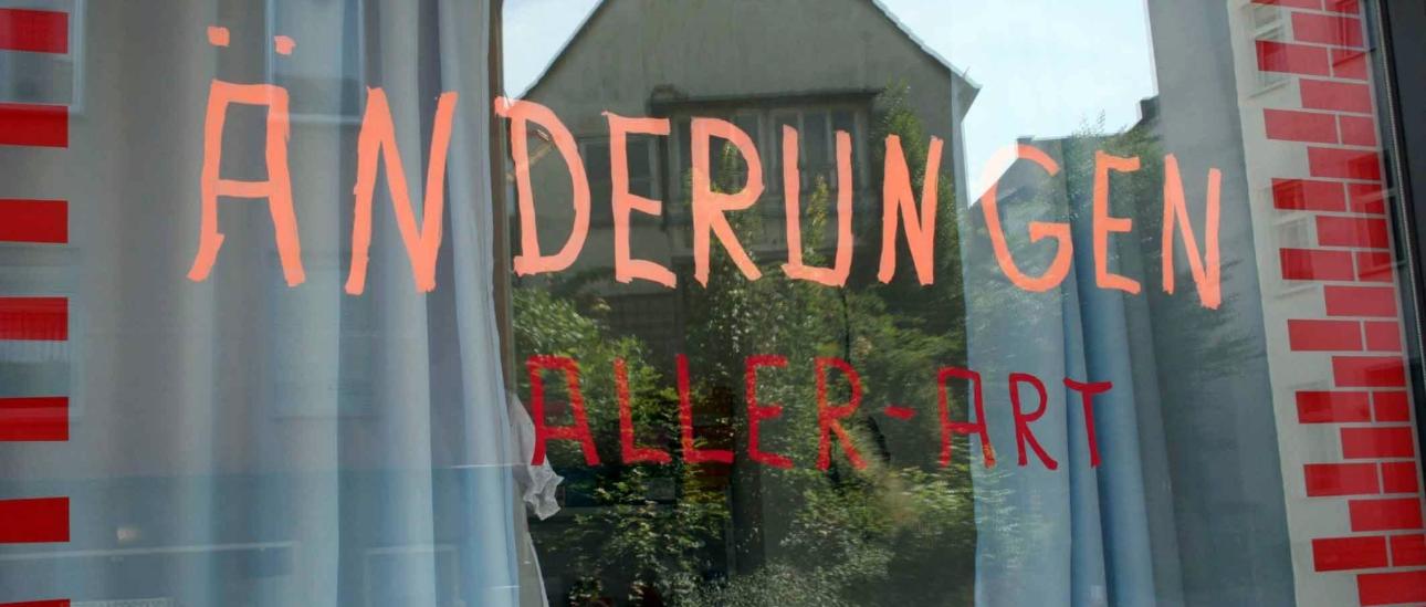 Strukturen verändern, erneuern, verabschieden, beginnen, ändern, Veränderung, Lebenssituation, scheitern, Scheidung,  scheiden, auseinandergehen, verlassen, alleine, einsam, Einsamkeit,  neu anpassen, passend machen, sich verändern,  Umarbeiten, reparieren, Neubeginn, Zeiten ändern sich, Neubeginn, Ex-Bild-DB-ID: 8144