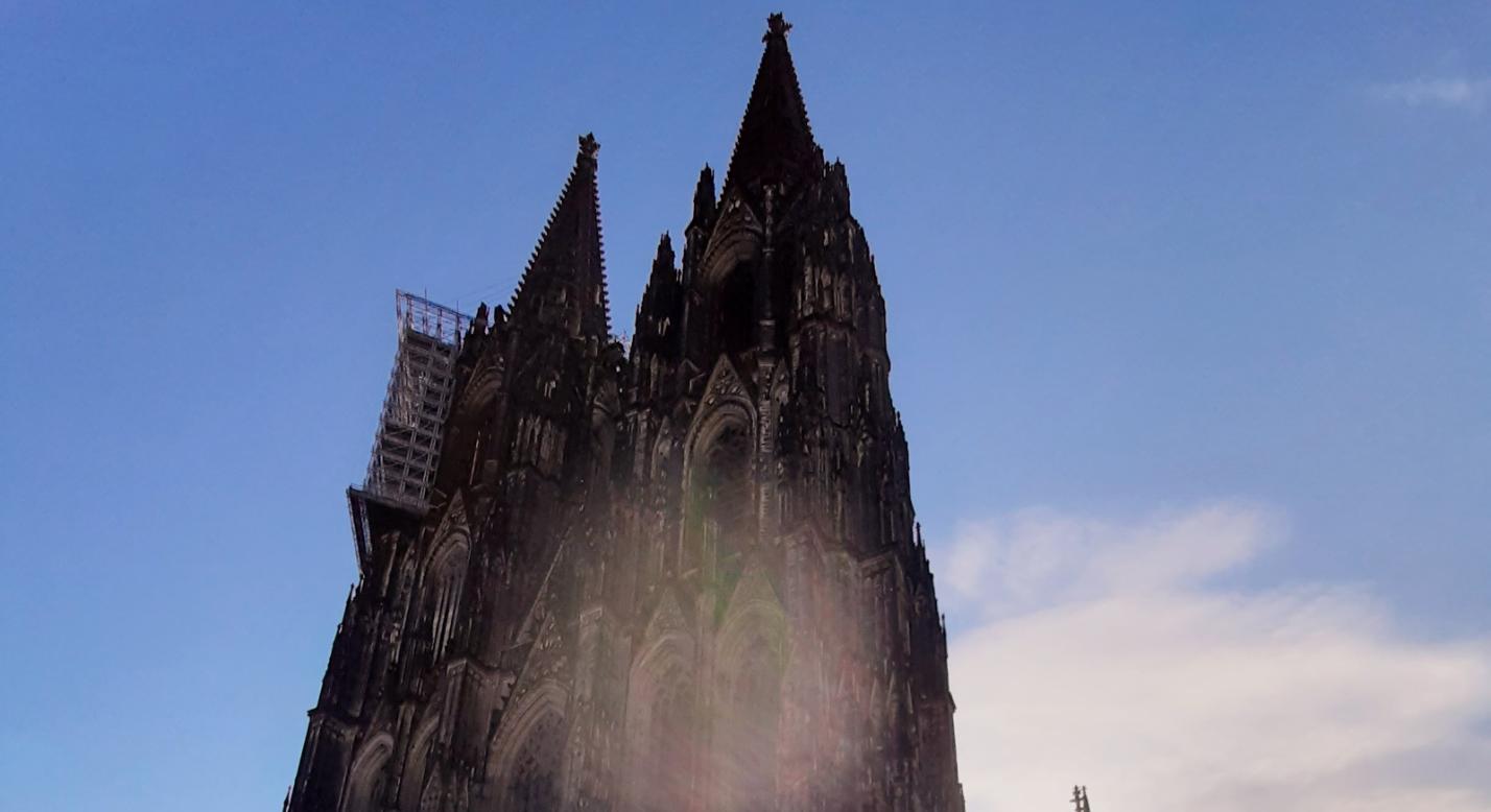 Foto: 12.4.2021 Stille am Dom während Corona-Pandemie 2021